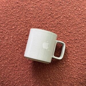 Apple x Hasami Exclusive mug